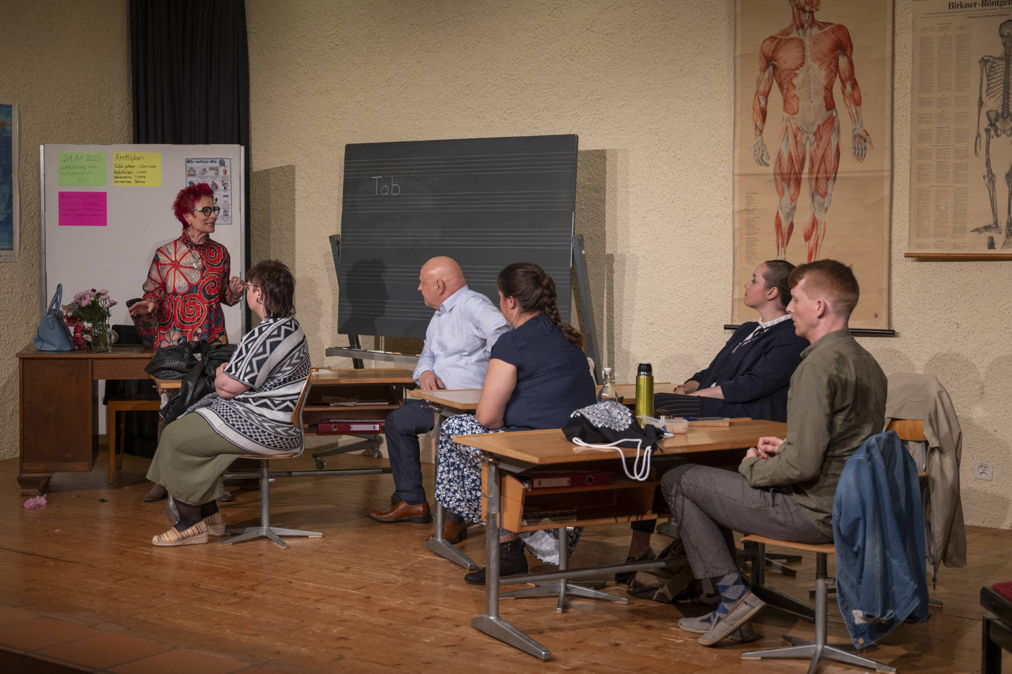 Frau Müller muss weg – Theater Grüningen