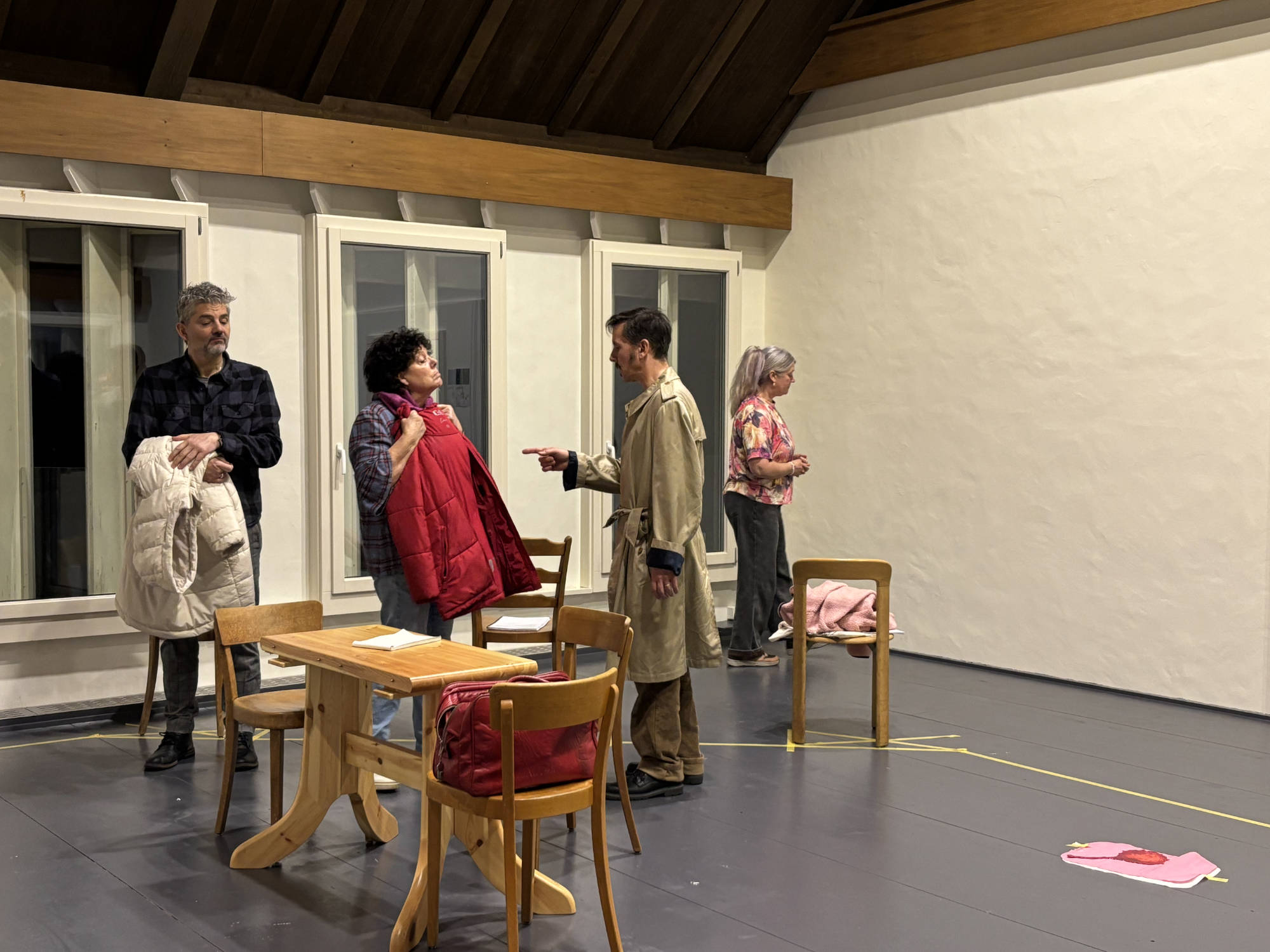 Eine Leiche auf der Flucht – TheaterWärch Stans